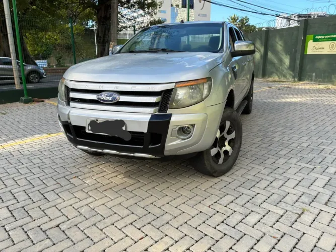 Ford Ranger XLS 2.5 16V 4X2 CD Flex 2013