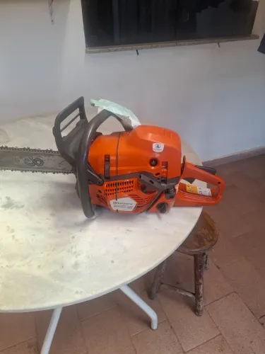 Moto serra husquarna 585 toda revisada um ano de uso sabre e corrente nova