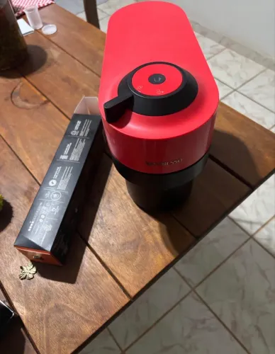 Cafeteira Nespresso Vertuo 220V