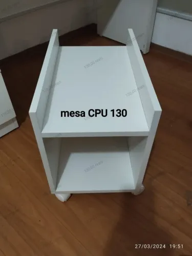 Suporte porta CPU gabinete com rodinhas