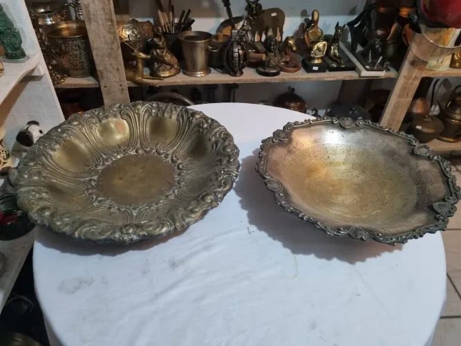 Lindas fruteiras centro de mesa em latão com detalhe em bronze