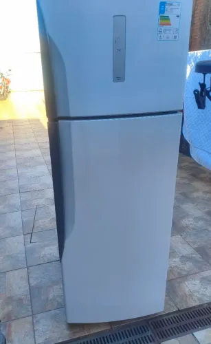 Geladeira Panasonic quase nova pouco tempo de uso 