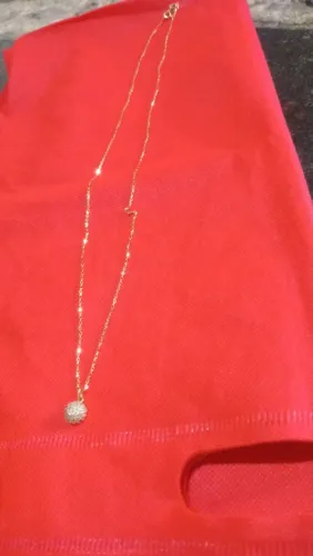 Colar de ouro com brilhantes da marca Magood