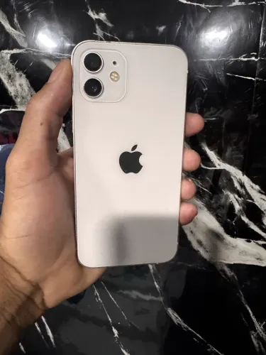 iPhone 12 64GB Branco