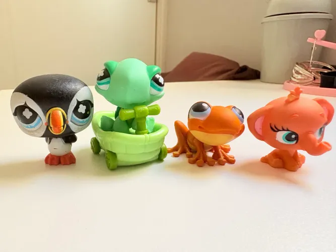Littlest Petshop Bratz
