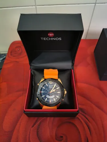 Relógio technos