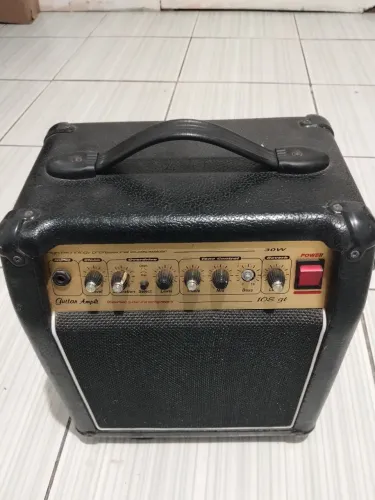Guittar amplif