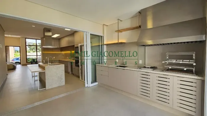 Casa TÉRREA e NOVA em Condomínio, à venda, em Jundiaí - Brisas da Mata - AT: 300,00m² e AC