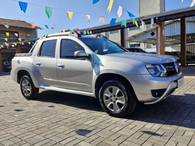 Renault Duster Oroch Dyna. 2.0 Hi-flex 16V Aut. 2017