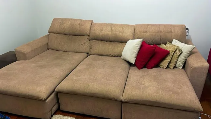 Sofá 3m retrátil com Chaise - Grande, Confortável em ótimo estado
