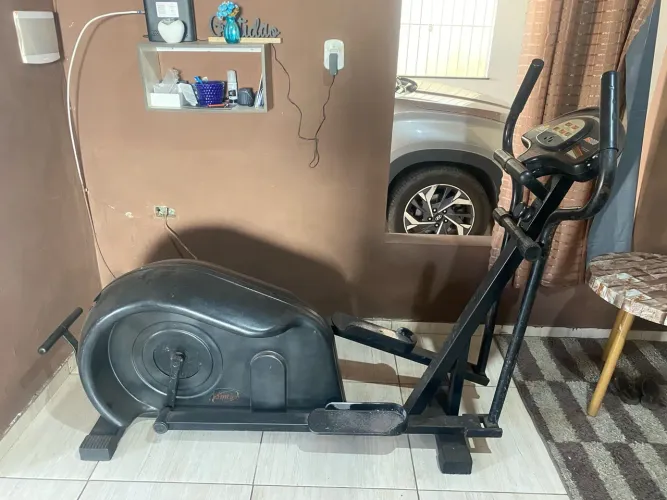 Vendo Elíptico Profissional Flex Equipment FX 800