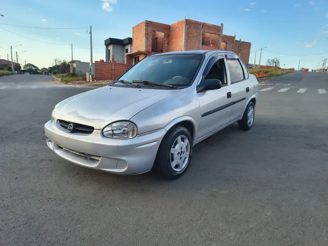 Chevrolet Corsa Sedan 1.0 MPFI 8V 71cv 4P 2003