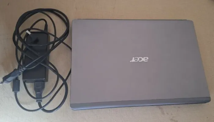 Notebook Acer Aspire 4810TZ (Para Retirada de Peças / Com Defeito) + Carregador