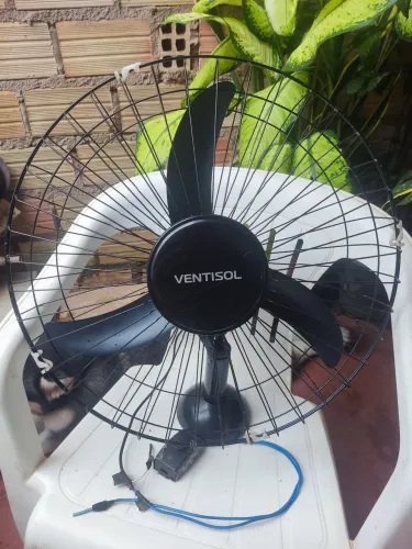 Ventilador de parede , com defeito