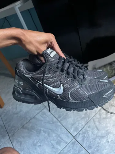 Vendo tênis Nike Air max Torch 4