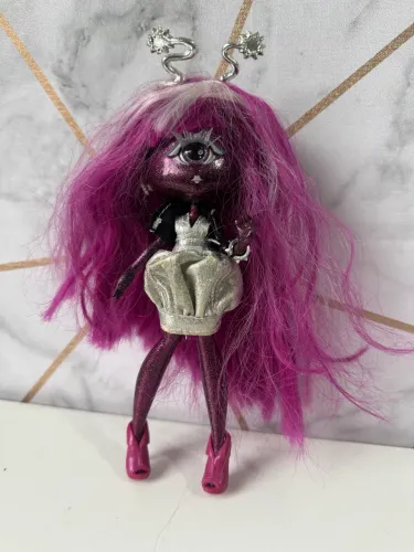 Boneca novi stars sila clops DTC