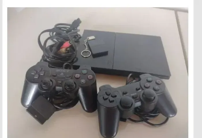 Playstation 2 com cabo,dois controles e memóri card