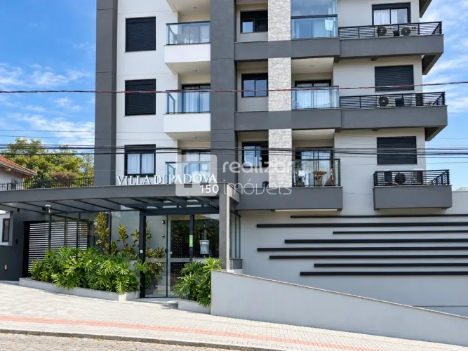 Apartamento com 2 suítes para alugar na Agronômica