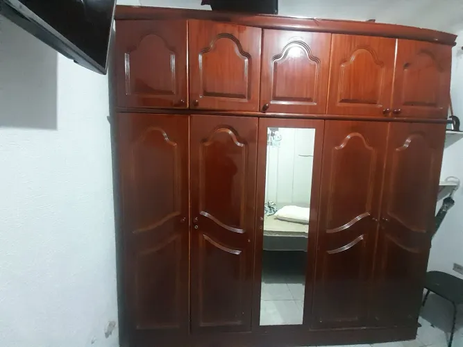 Guarda roupa itatiaia antigo 