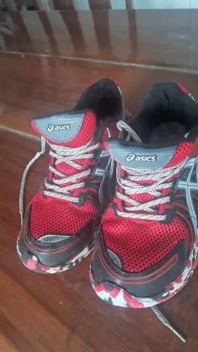 Tênis Asics número 39/40