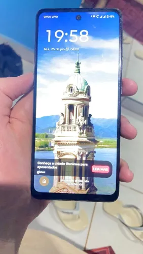 Motorola 128gb 4g , celular zero sem nem um detalhe pra ir logo