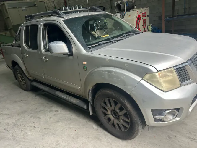 Nissan Frontier SL CD 4X4 2.5tb Diesel AUT 2013