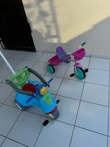 Vendo 2 triciclos 150 CADA