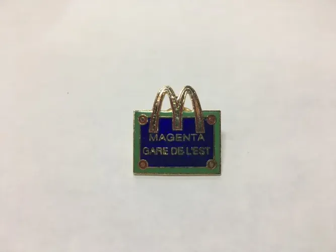 Pin Broche McDonald's Magenta Gare de L'est Paris 1994