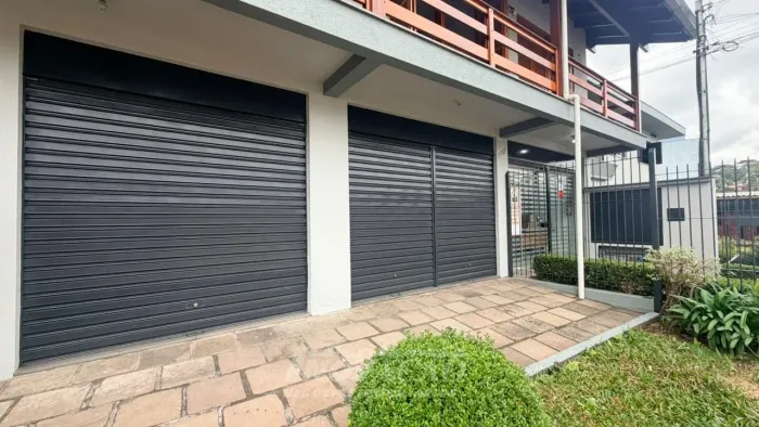 Sala Térrea / Loja comercial Floresta Caxias do Sul
