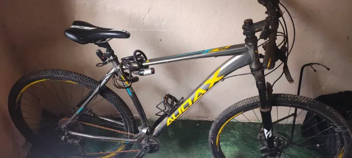Bicicleta Audax Shimano 21 velocidades aro 29