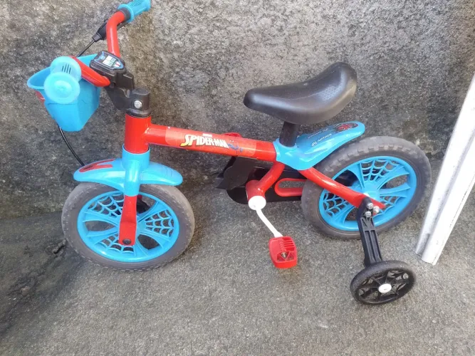 Bicicleta homem aranha