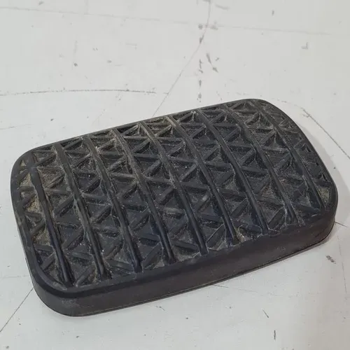 Borracha Do Pedal De Freio Chevrolet Tracker 2020