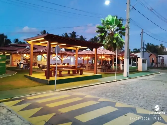 Casa à venda no Condomínio Morada do Rio com 460m² de área construída, 5 quartos