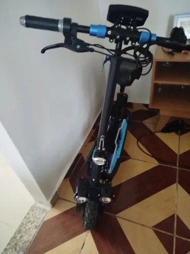 Vendo Patinete Elétrico novo, perfeito estado,chamar no WhatsApp *