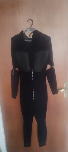 Roupa de borracha Gul G , serve em80 a 90 kg 178 a 188 cm 