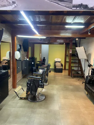 Vendo mobiliário de Barbearia 