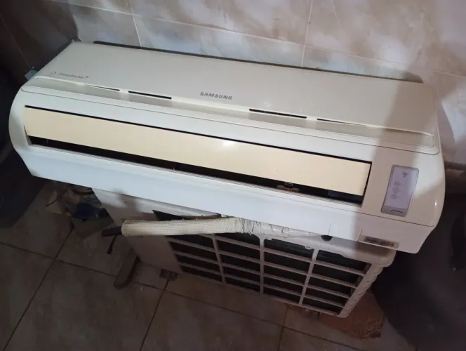 Ar condicionado gelando muito!!
