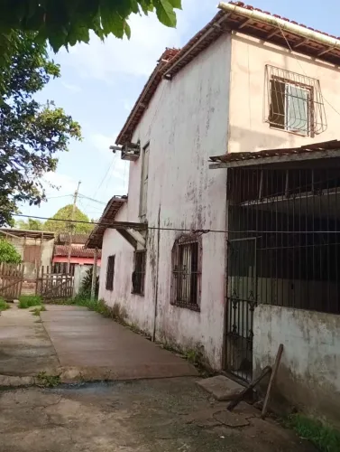 Casa 300m - Travessa dos Andradas (ICOARACI)