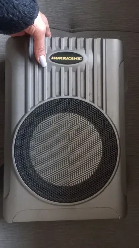 Subwoofer Hurricane p carro