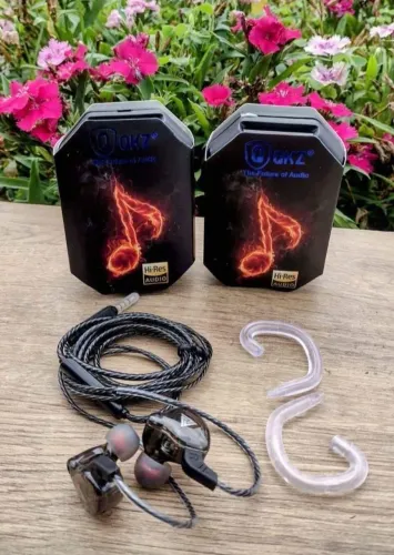 Fone de ouvido com fio Qkz ak6