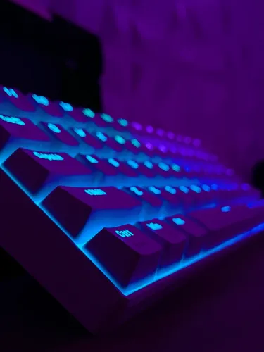 TECLADO MECÂNICO GAMER 60% RGB - (NOVO NA CAIXA)