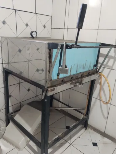Forno a gás para até 4 bandejas G