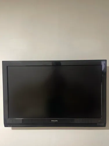 TV Phillips LCD 42"