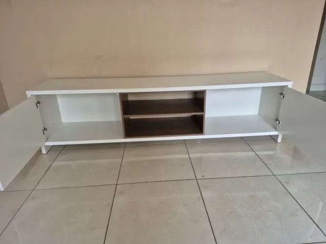 Rack para TV até 75 polegadas - Em Maria Ortiz