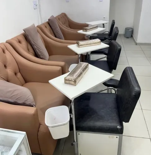 Cadeiras manicure reformadas