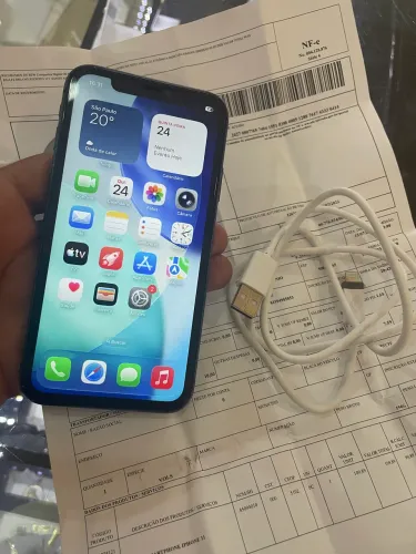 Iphone 11 preto 128G bem novinho sem detalhes