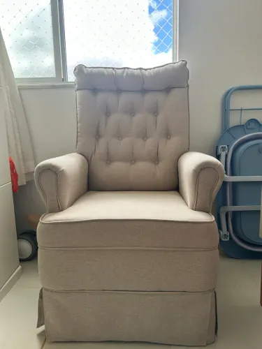 Vendo poltrona amamentação nova!
