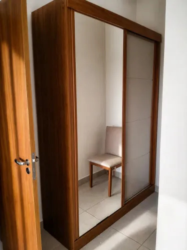 Guarda Roupa 2 Portas com Espelho NOVO