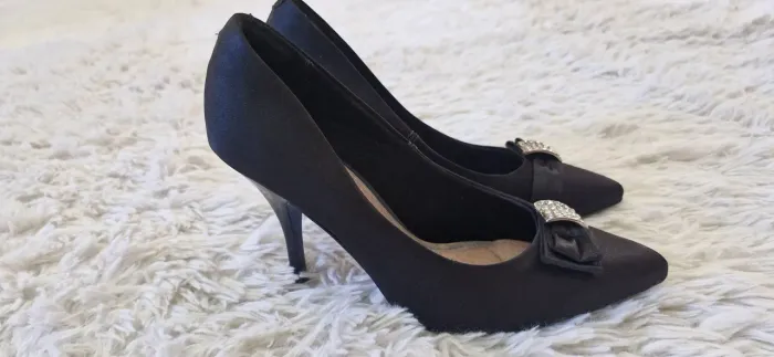 Vendo sapato scarpin novinho