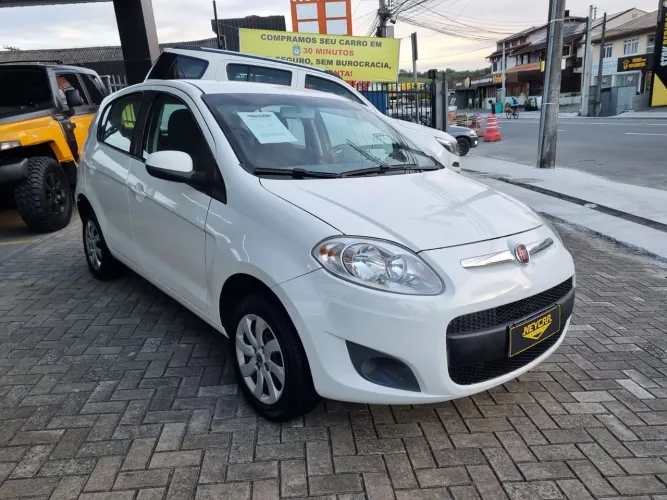 Fiat Palio Attractive 1.0 EVO Fire Flex 8V 5P 2015